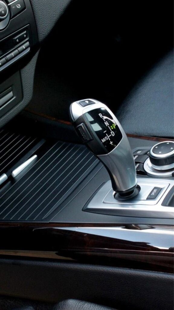 Ozonowanie i dezynfekcja wnętrza auta, samochodu